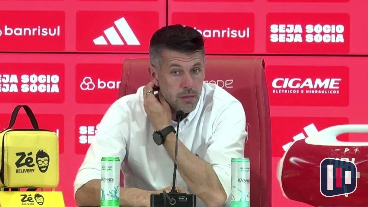 Internacional demite Paulo Pezzolano após má fase no Campeonato Brasileiro