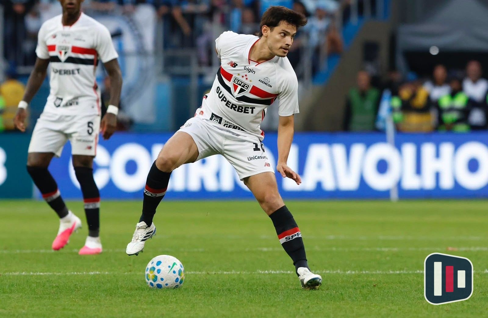 São Paulo adota cautela e afasta volta imediata de Damián Bobadilla
