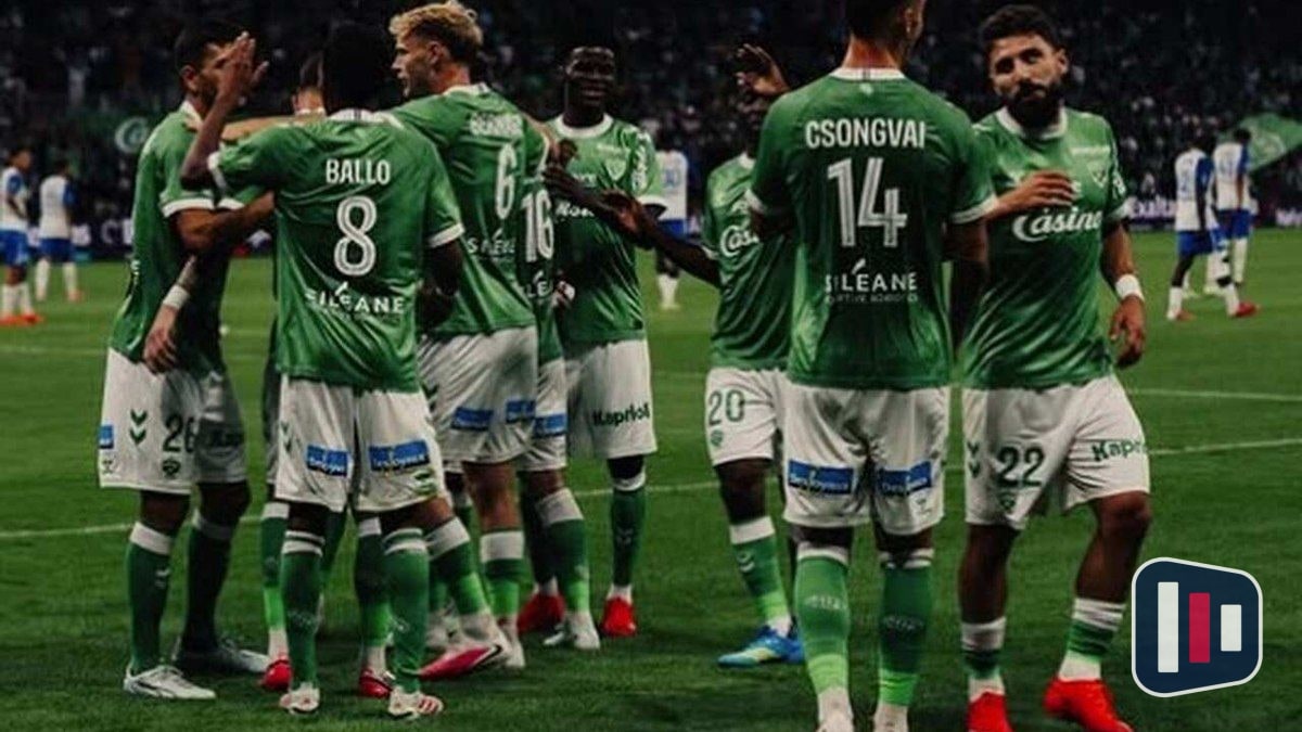 Técnico do Saint-Étienne repreende torcida após gritos de "olé" em goleada