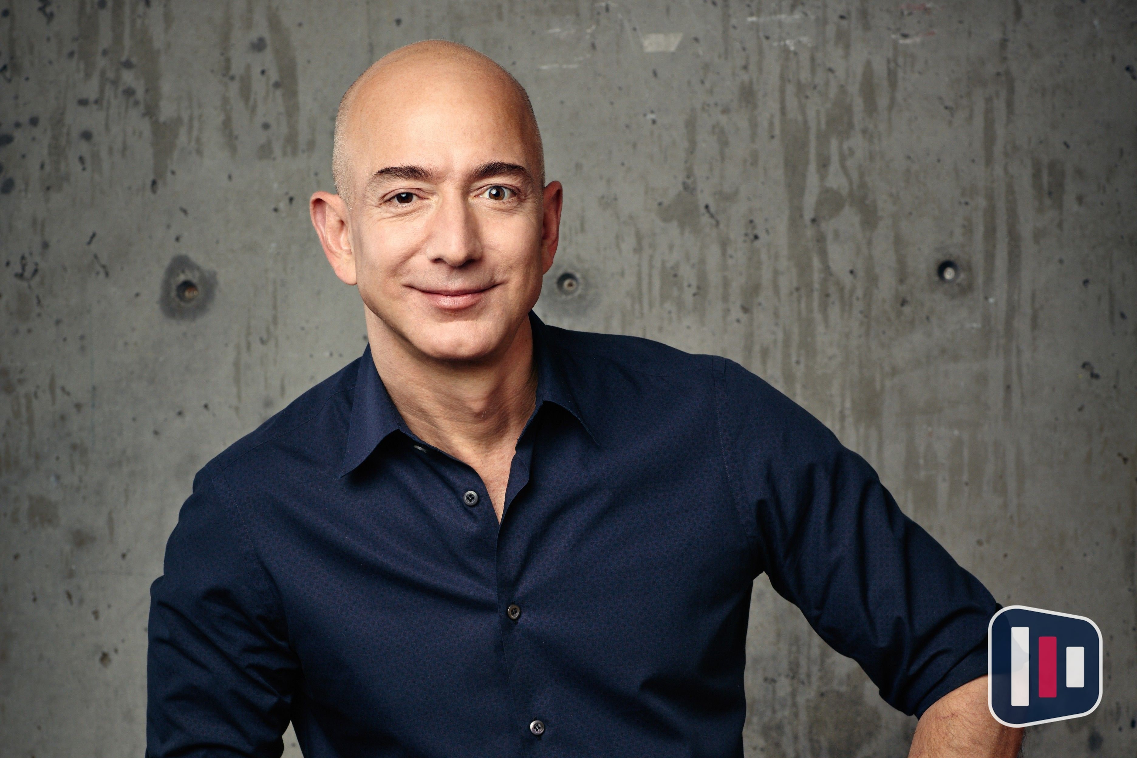 Saverin e Bezos avançam em negociação para comprar parte do Liverpool