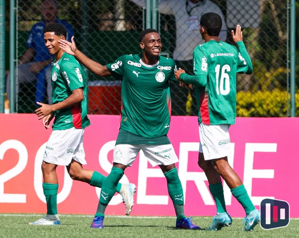 Palmeiras vence Tanabi com um a menos e encosta nos líderes do Paulista sub-20