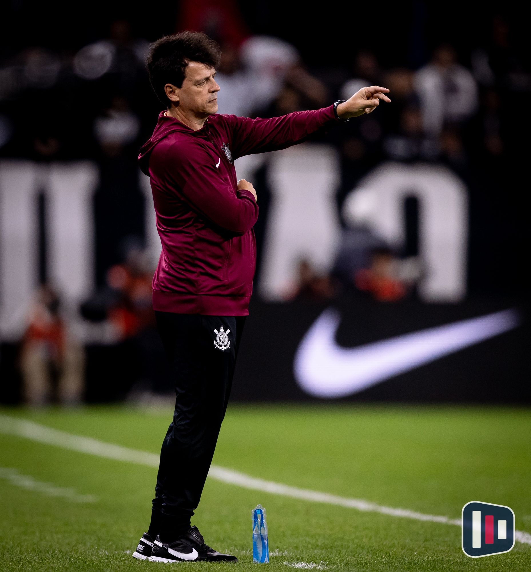 Fernando Diniz explica mudanças e avalia desorganização na derrota do Corinthians