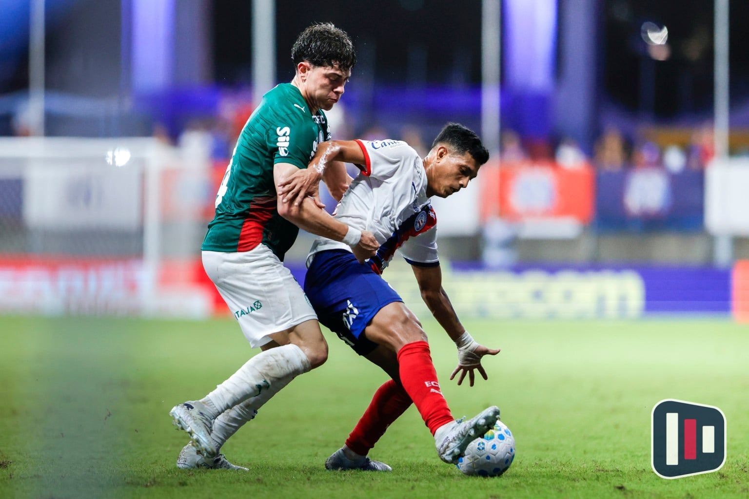 Palmeiras aposta em dobra de laterais com Giay e Khellven para ganhar equilíbrio