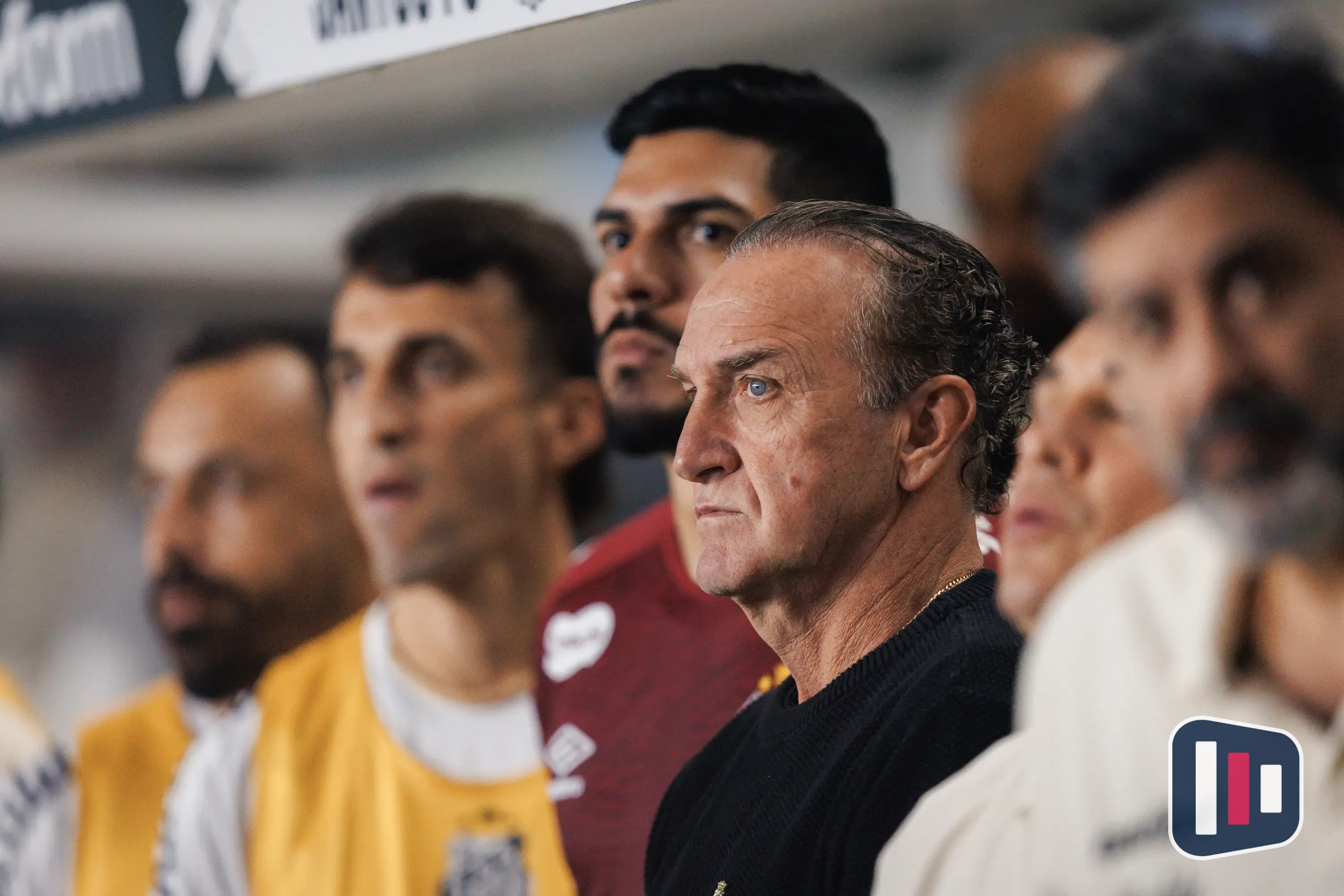 Santos mira novos reforços e prioriza defesa e ataque após eliminação