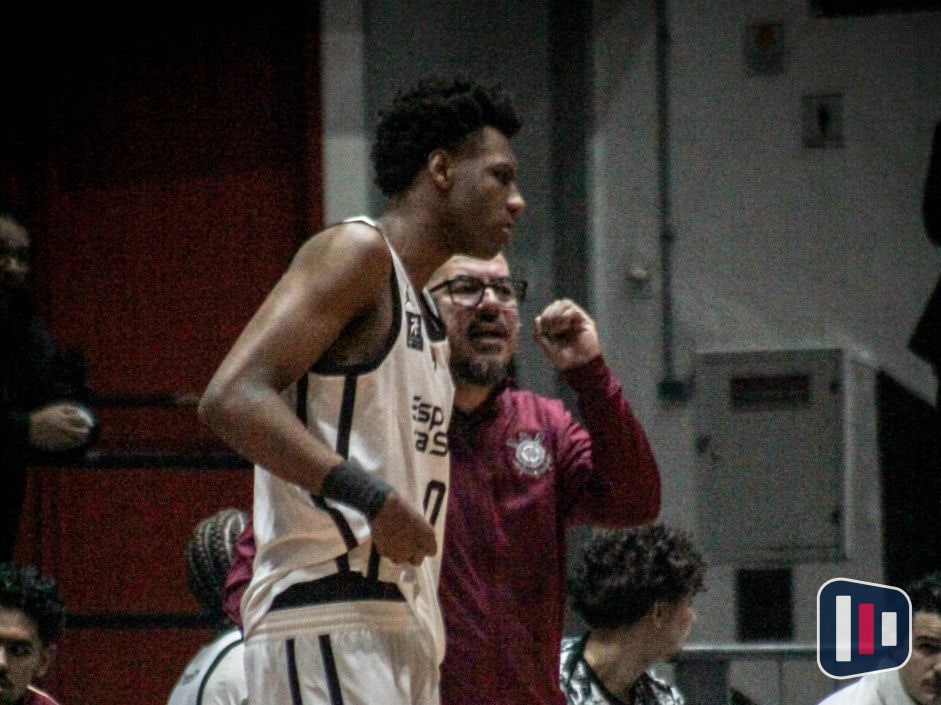 Jece Leite destaca papel fundamental dos jovens no basquete do Corinthians