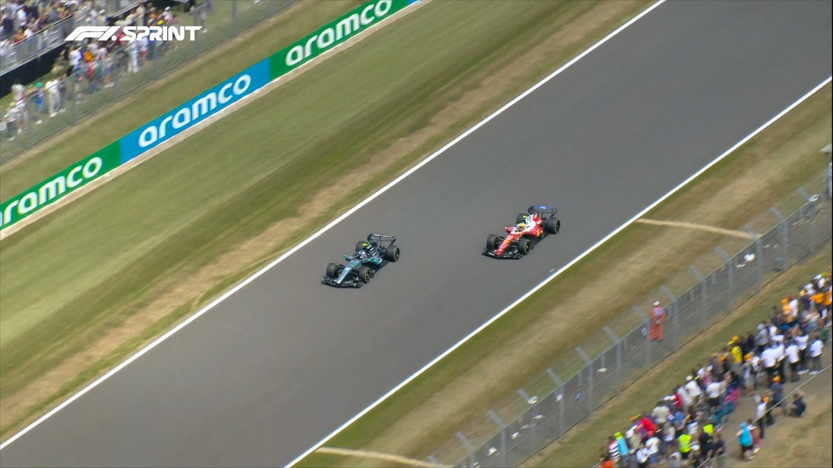 Antonelli supera Hamilton e vence corrida sprint em Silverstone na F1 2026