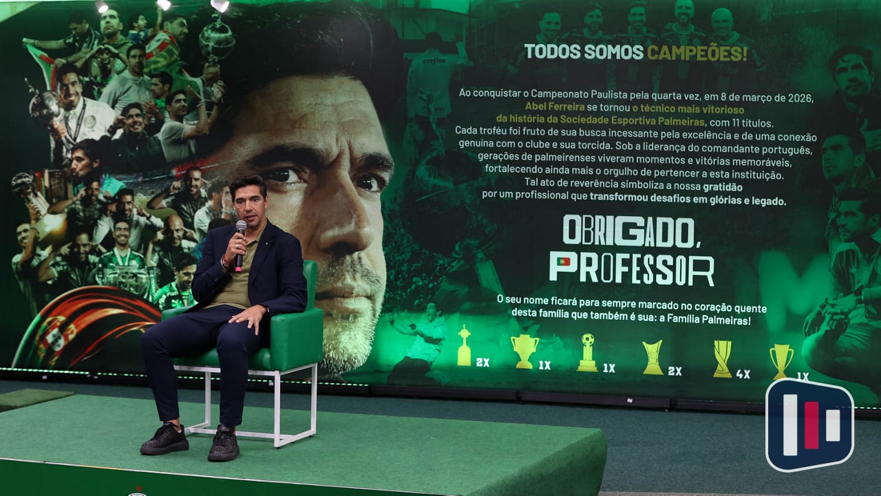 Palmeiras homenageia Abel Ferreira com evento especial na Sala de Troféus