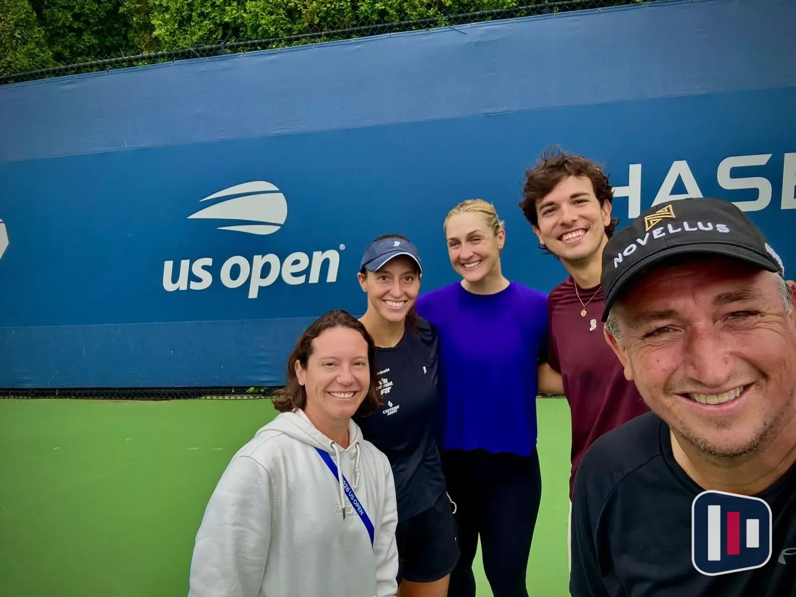 Luisa Stefani retorna com vitória nas duplas do US Open em Nova York