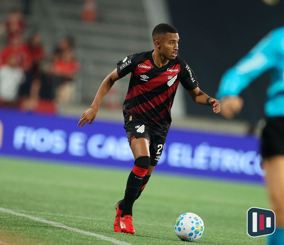 Athletico vence Vitória e avança na Copa do Brasil: confira os melhores momentos