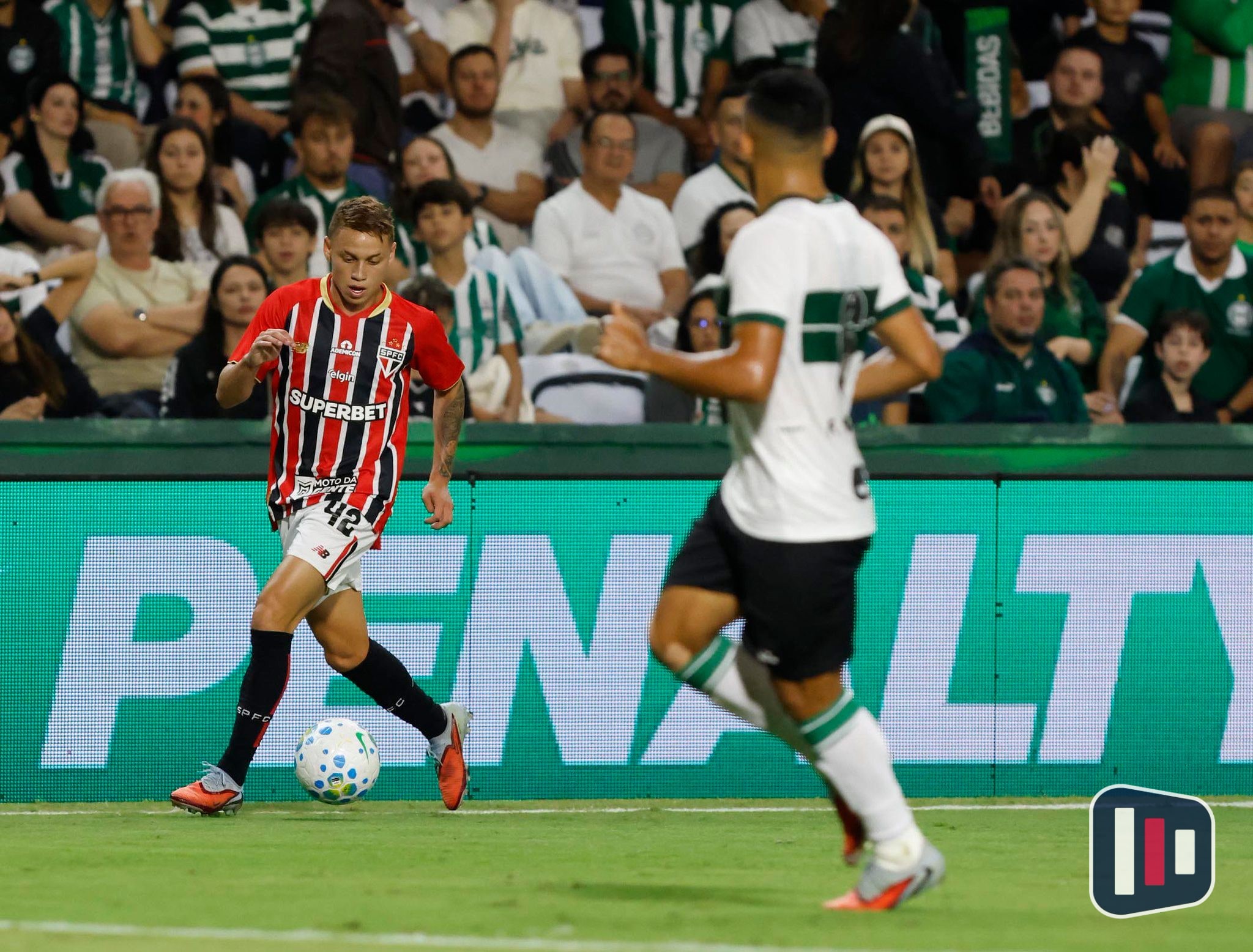 São Paulo x Coritiba pelo Brasileirão: onde assistir e situação das equipes