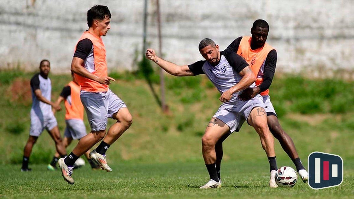 Ponte Preta e CRB duelam na Série B com contextos opostos