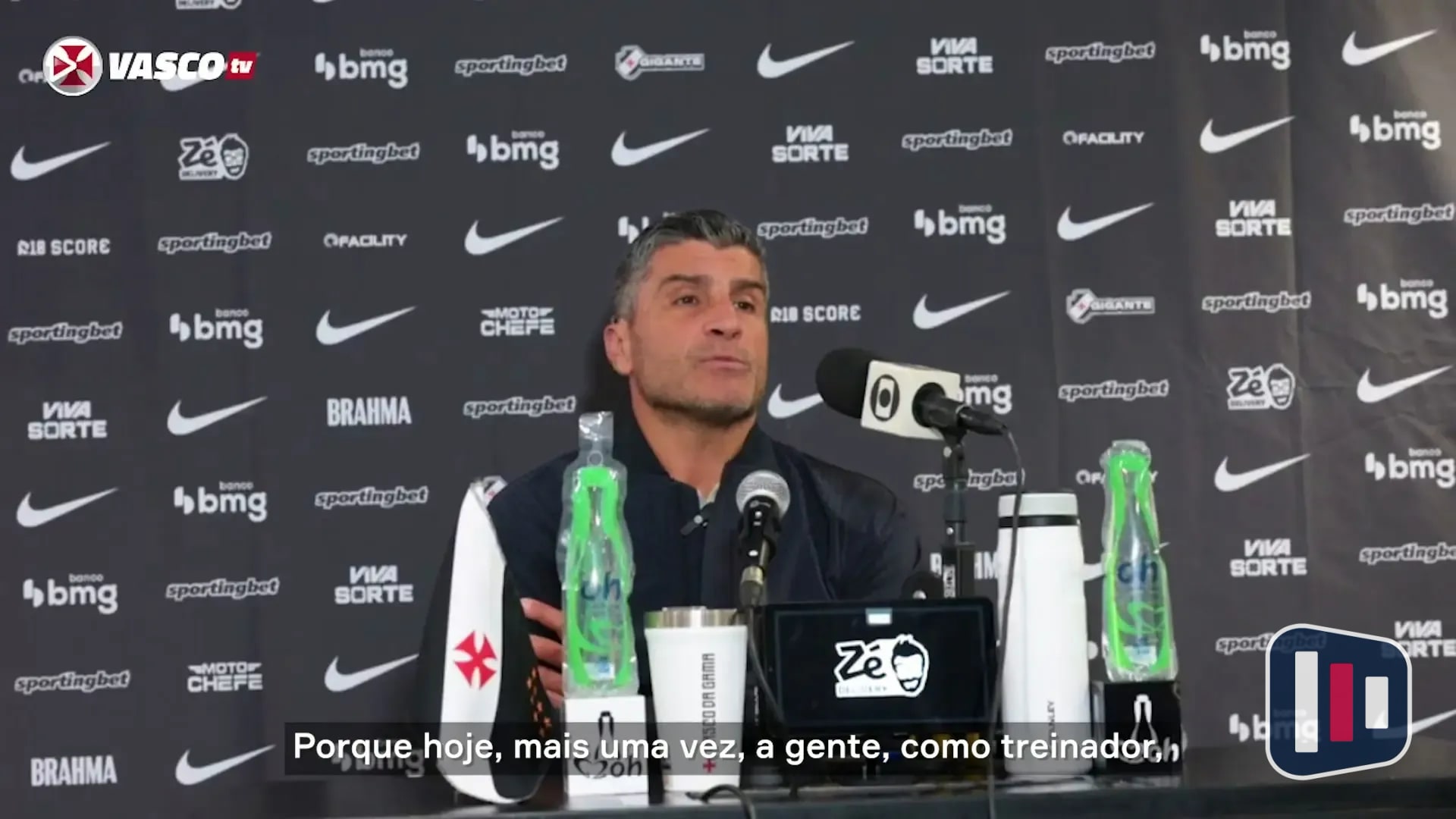 Pedro Emanuel valoriza classificação do Vasco e projeta semifinal contra o Palmeiras