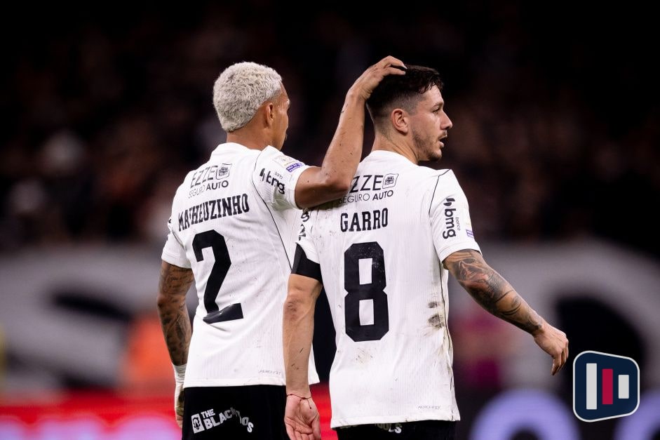 Diniz defende Matheuzinho e Garro após críticas em derrota do Corinthians