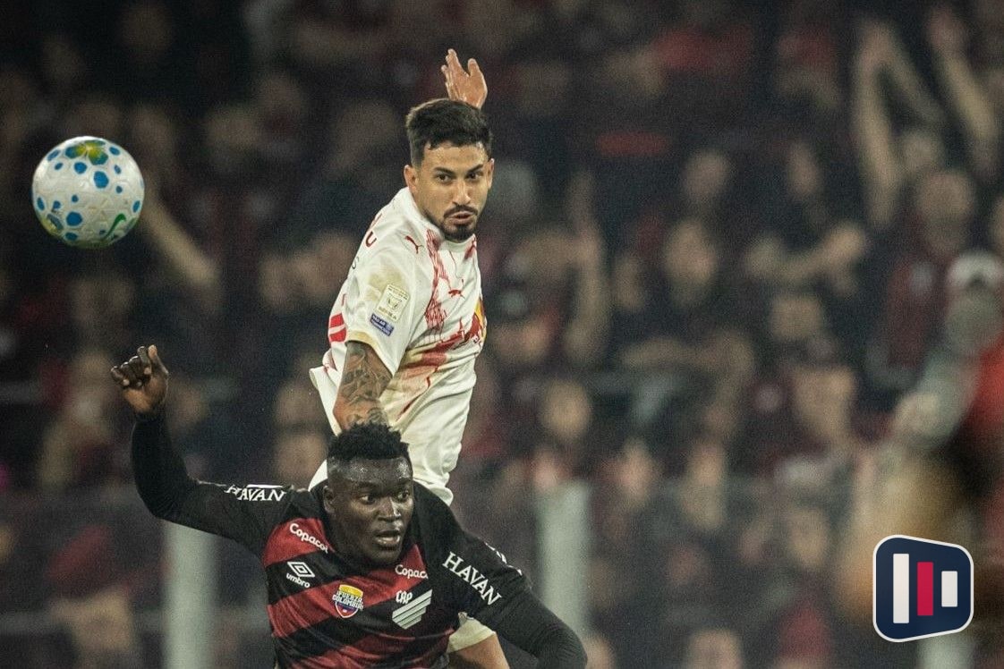 Pedro Henrique marca, celebra gol e fala sobre vaias no empate do Brasileirão