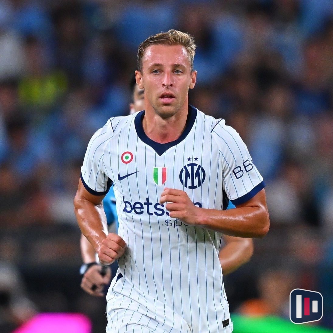 Inter de Milão empresta Davide Frattesi à Lazio com opção de compra