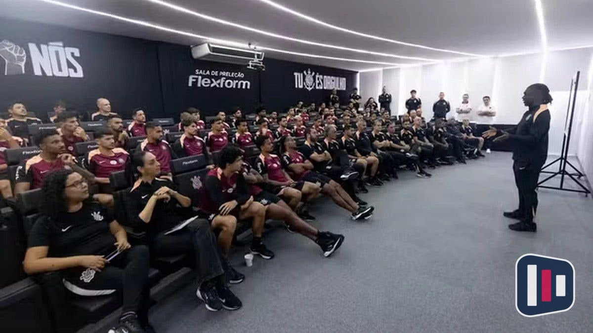 Seedorf não estreia no Corinthians contra o Vitória por entrave burocrático