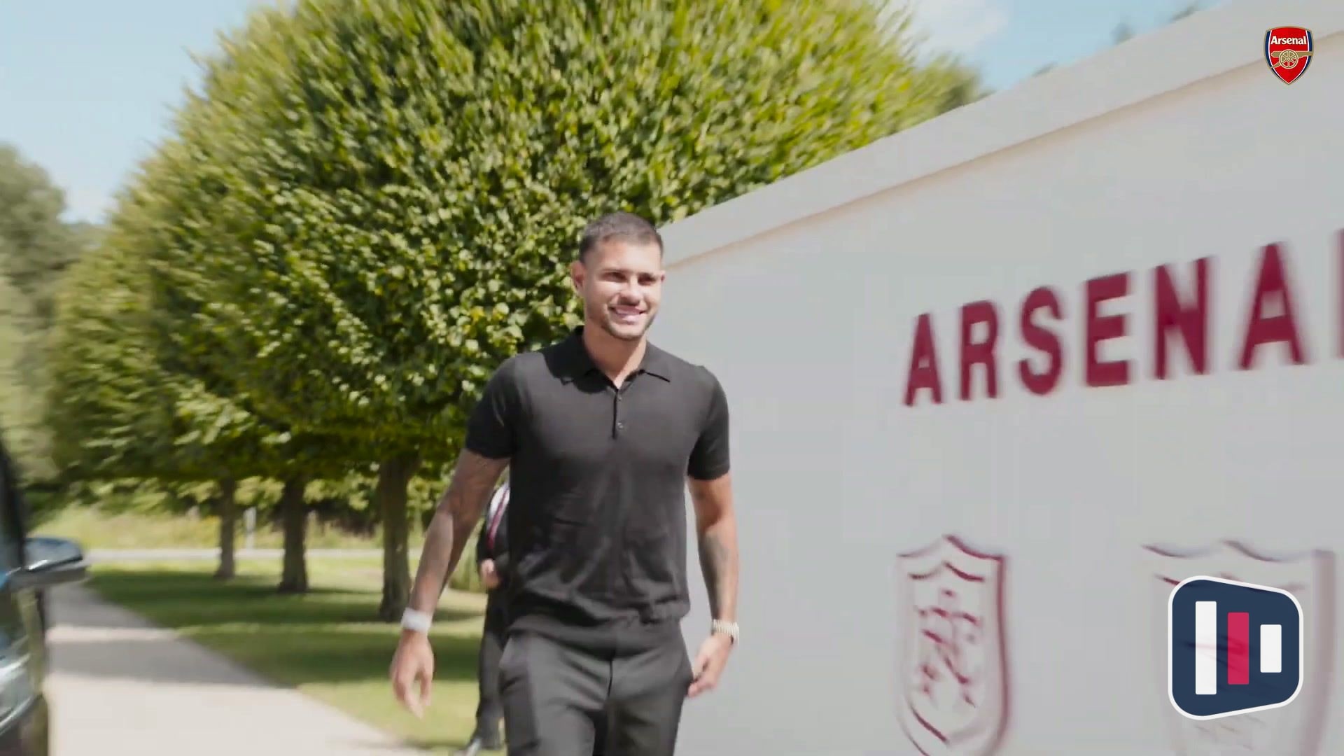 Bastidores: Bruno Guimarães inicia trajetória no Arsenal e impressiona no primeiro dia