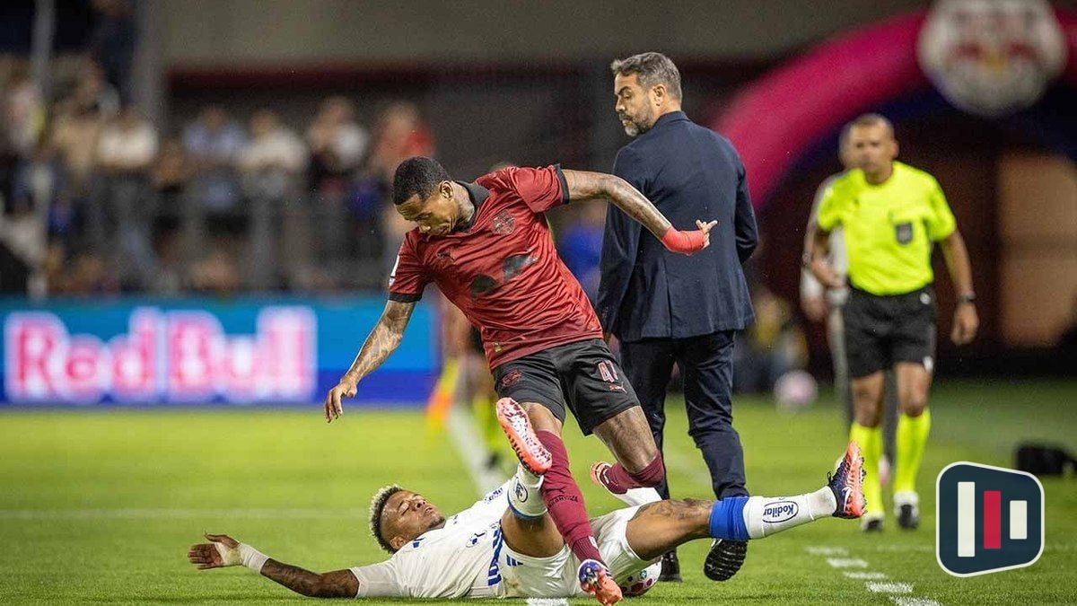 Artur Jorge destaca falhas na defesa do Cruzeiro e busca solução urgente