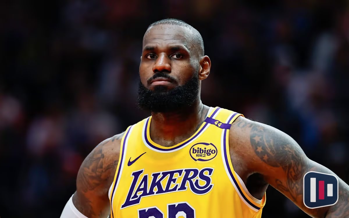 LeBron James mantém NBA em suspense sobre próxima equipe em 2026
