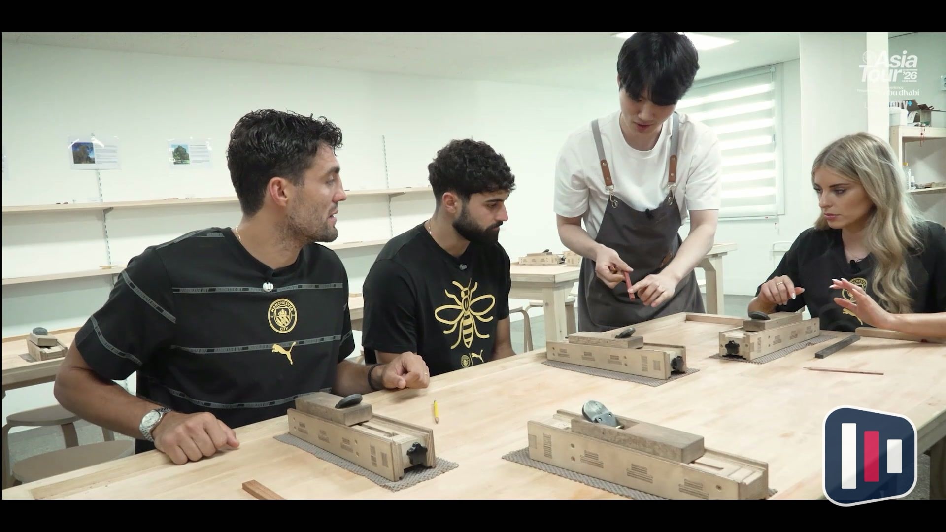 Gvardiol e Kovacic mergulham na cultura coreana e criam seus próprios hashis