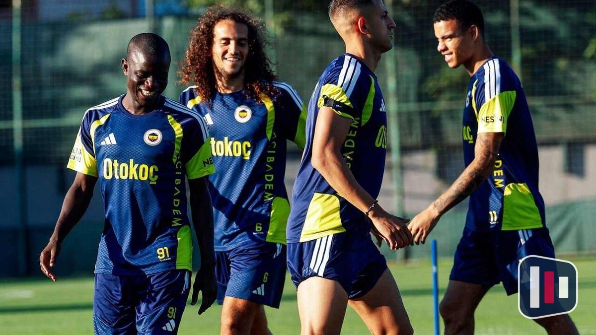Lyon e Fenerbahçe decidem vaga na Champions League em confronto equilibrado