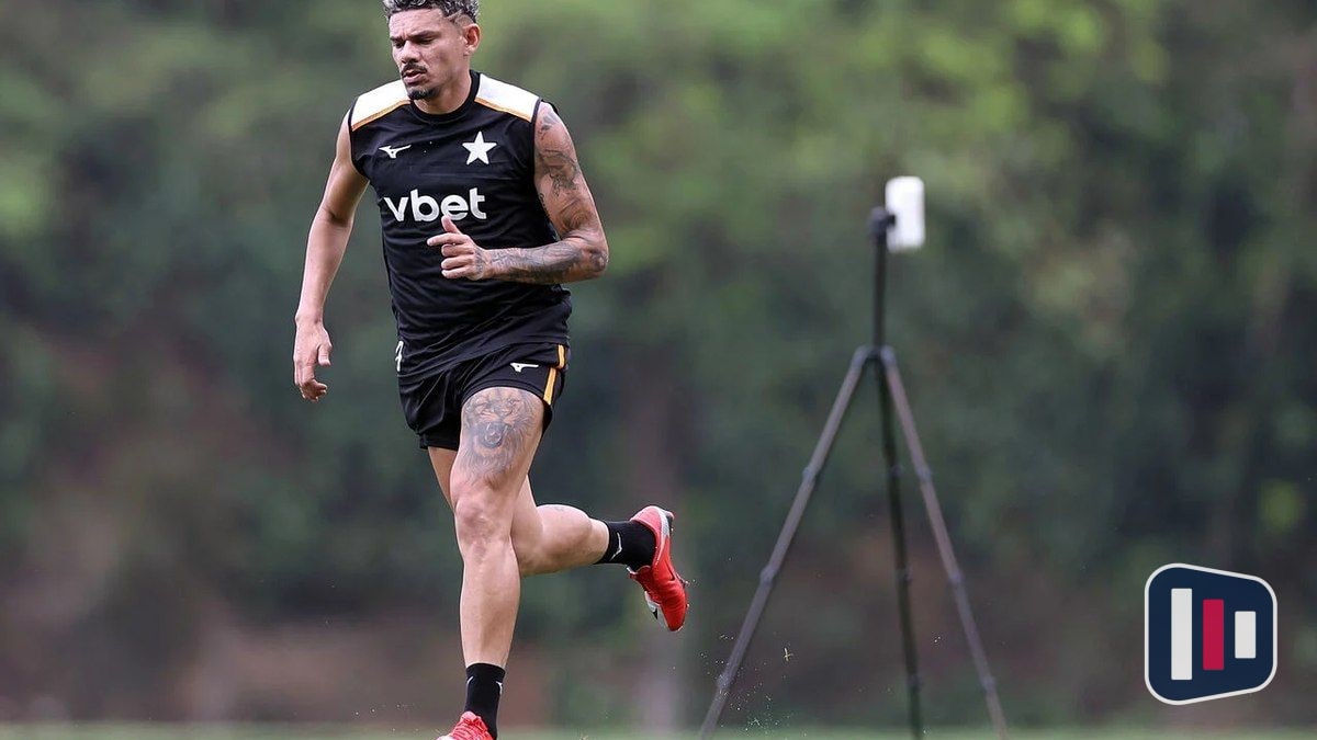 Tiquinho e Cabral disputam vaga e animam torcida do Botafogo no Brasileirão