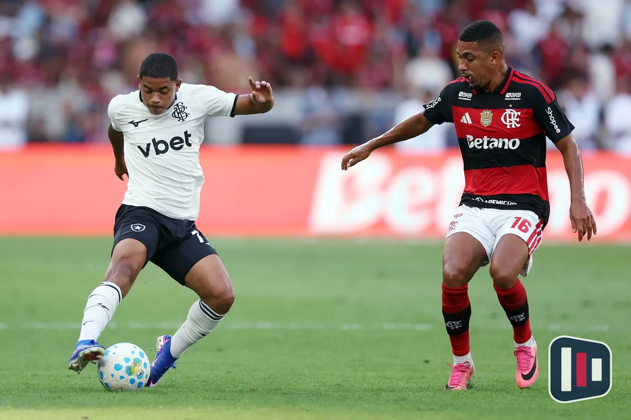 Flamengo goleia Botafogo no Maracanã, pressiona Palmeiras e sonha com a liderança
