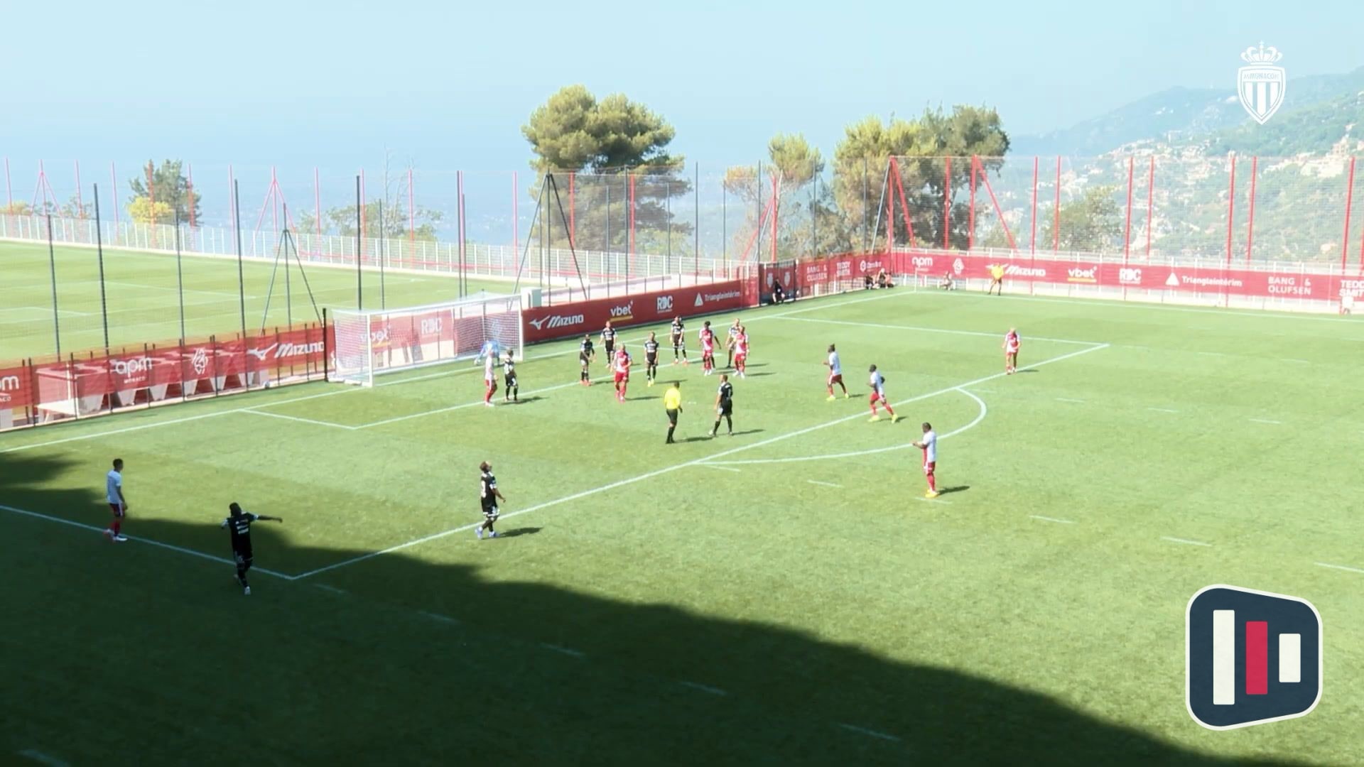 Filipe Luis comemora primeira vitória como técnico do Monaco em amistoso