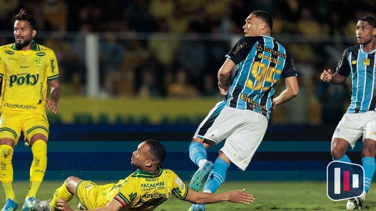 Grêmio quita dívida com Carlos Vinícius e avança em negociação de renovação