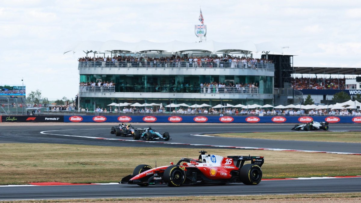 Leclerc encerra jejum e Bortoleto surpreende no GP da Grã-Bretanha 2026