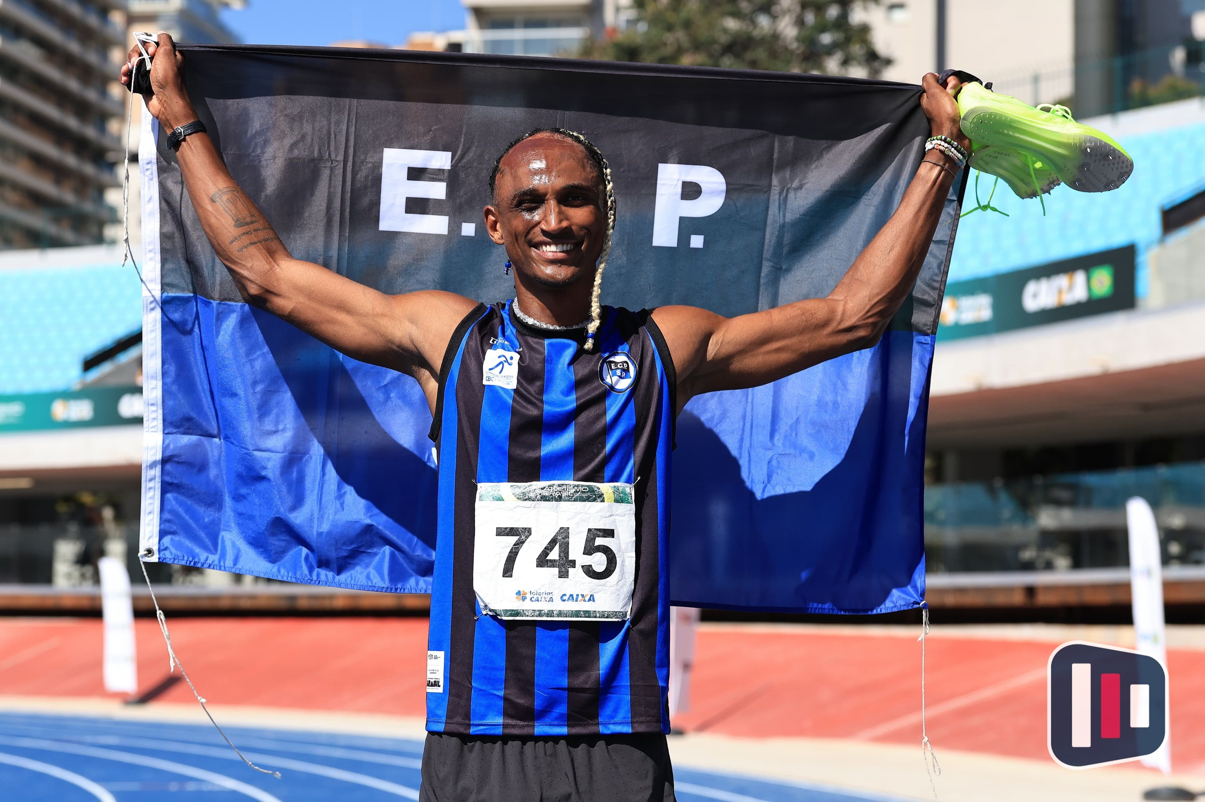 Alison dos Santos conquista a melhor marca mundial nos 400m com barreiras em 2026