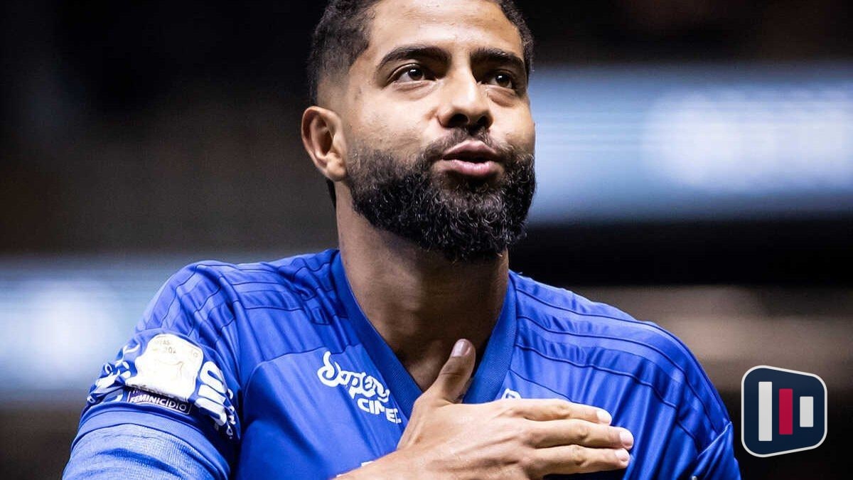 Zagueiro João Marcelo sofre lesão e fica fora do Cruzeiro até janeiro