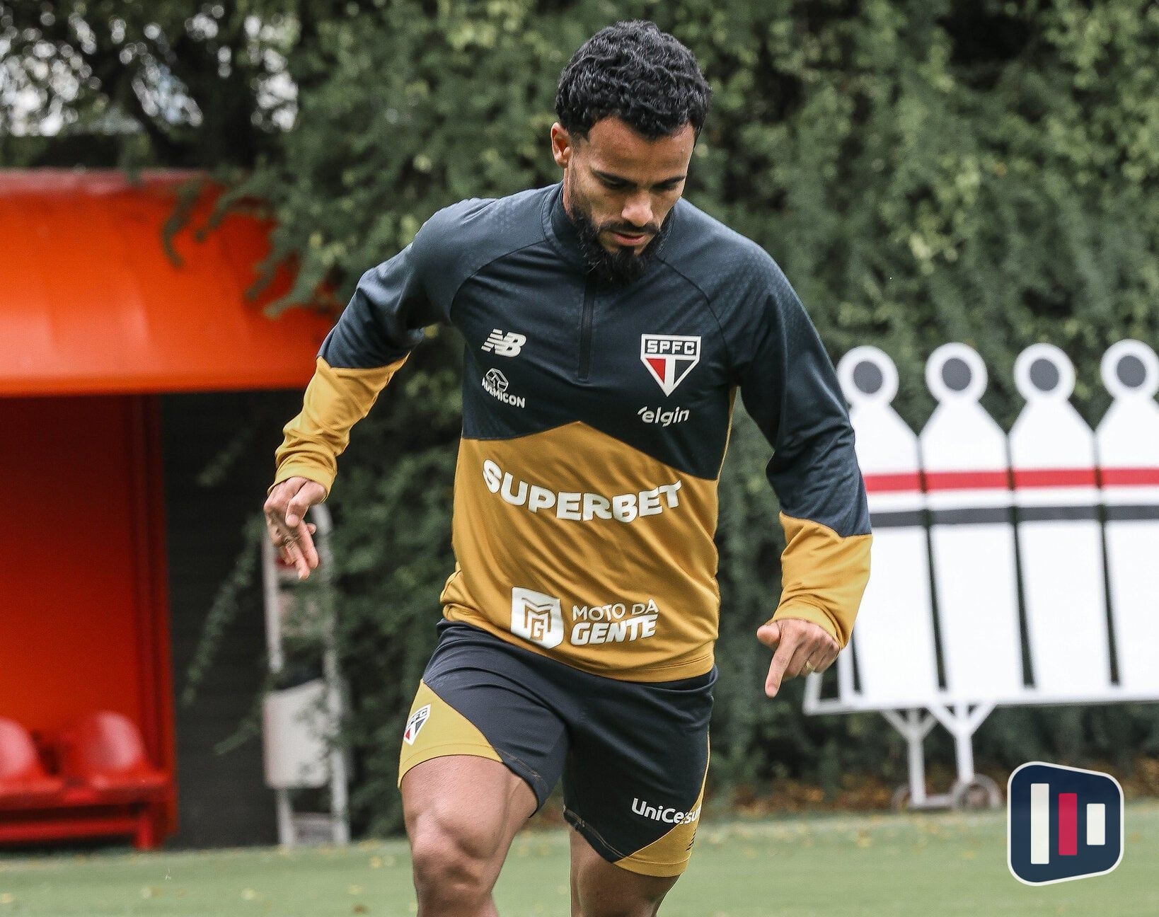 Pendurados e desfalques do São Paulo para o duelo com o Atlético-MG