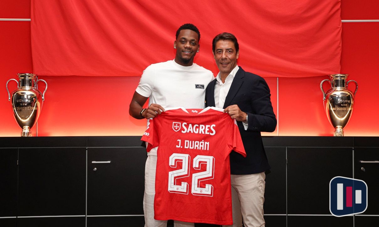 Benfica oficializa empréstimo de Jhon Durán e aposta em reforço colombiano