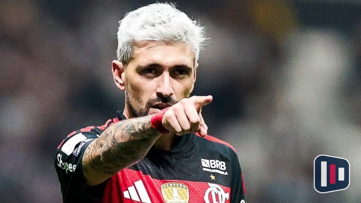 Flamengo oficializa Joaquín Freitas e corrige gafe com camisa de Arrascaeta