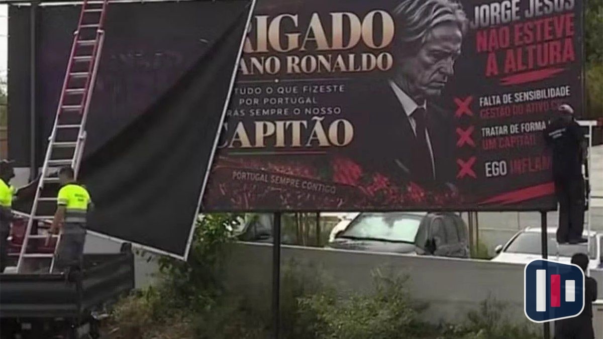 Empresário português apoia Cristiano Ronaldo com outdoors em Lisboa